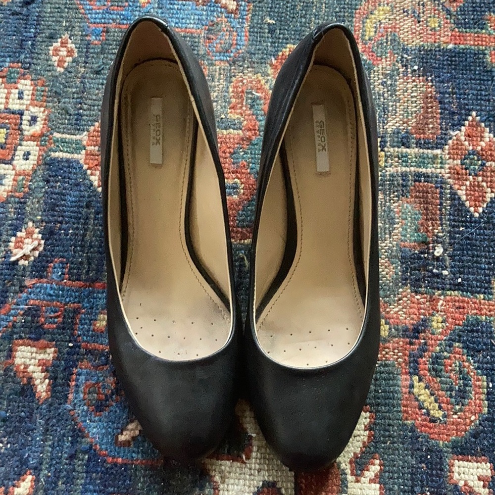 Geox Respira Black Pumps